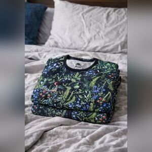 Roots Pyjamas  size XL
